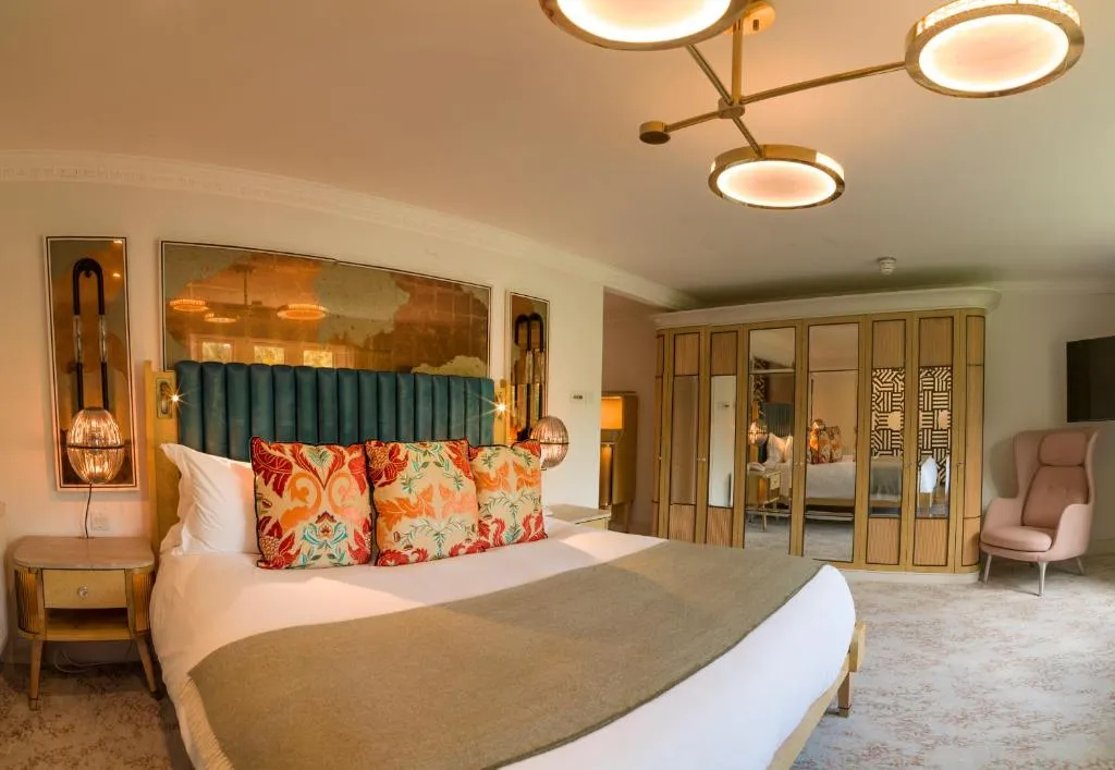 Marvelous Room  @ Homewood Hotel and Spa