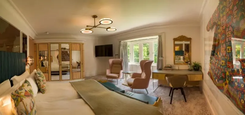 Marvelous Room  @ Homewood Hotel and Spa