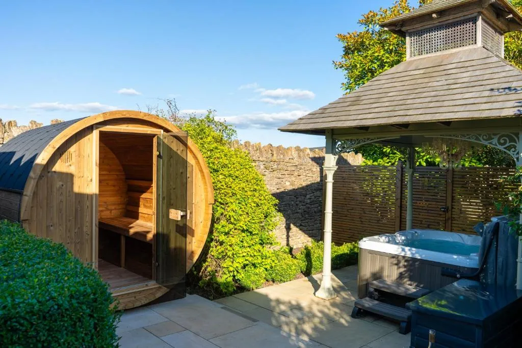 Spa Suite @ Homewood Hotel and Spa