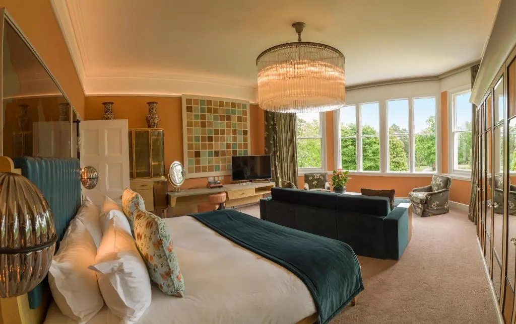 Junior Suite @ Homewood Hotel and Spa