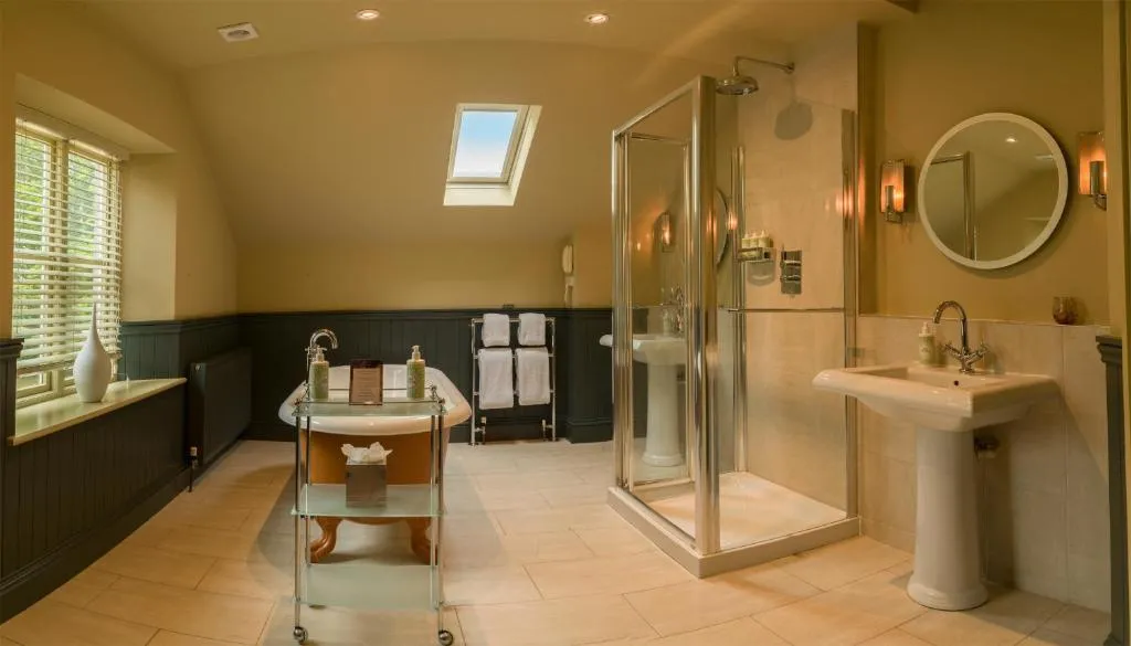 Junior Suite @ Homewood Hotel and Spa