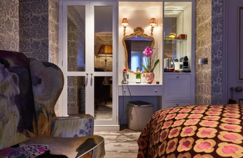 Mews Marvelous Room @ Homewood Hotel and Spa