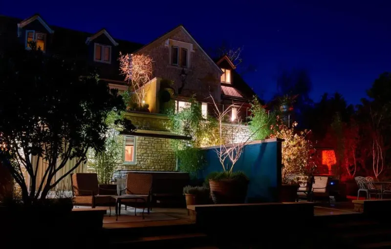 Mews Hot Tub Suite @ Homewood Hotel and Spa