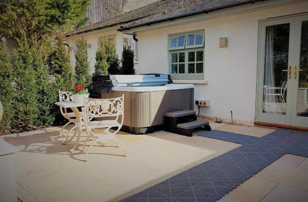 Hot Tub Junior Suite @ Bishopstrow Hotel and Spa