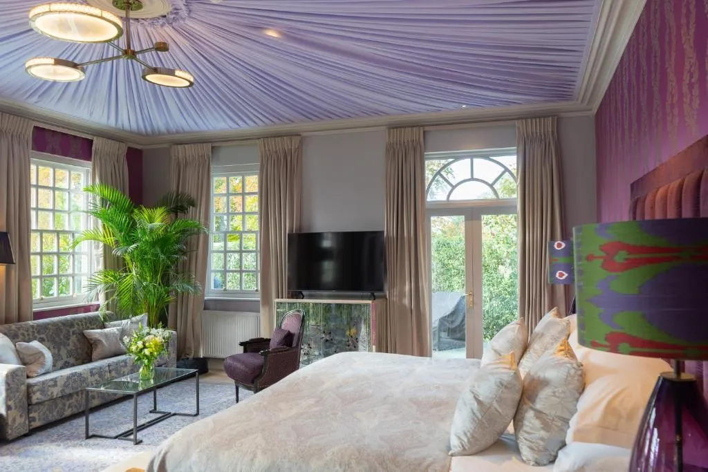 Luxury Hot Tub Suite @ Bishopstrow Hotel and Spa