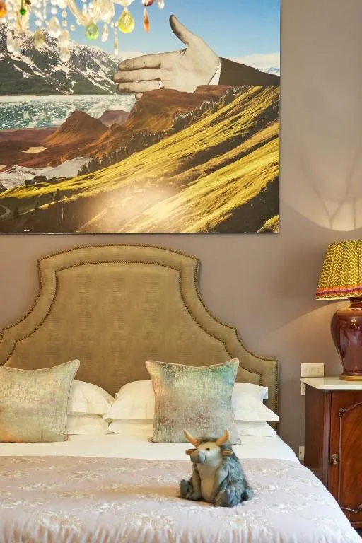 Roomy King @ The Bird  Bath