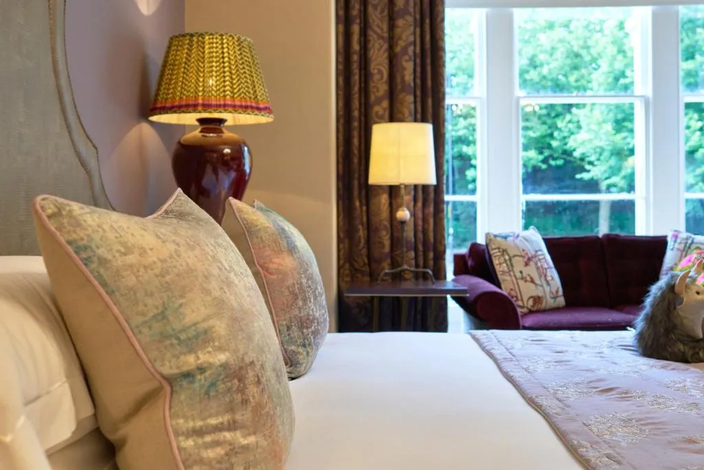 Roomy King @ The Bird  Bath