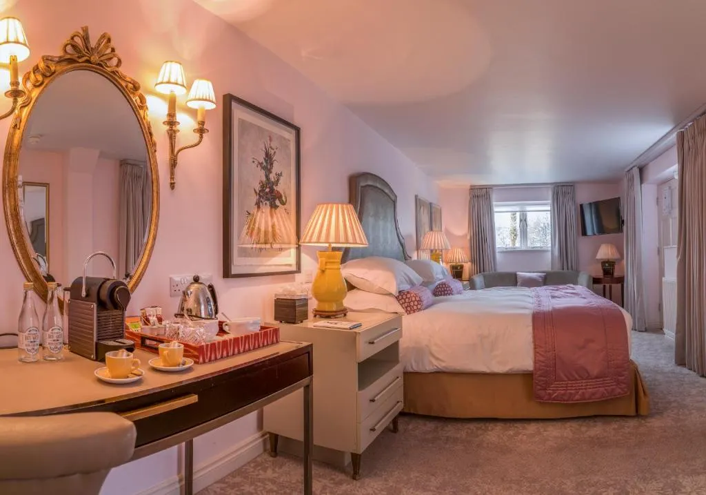 Roomy King @ The Bird  Bath