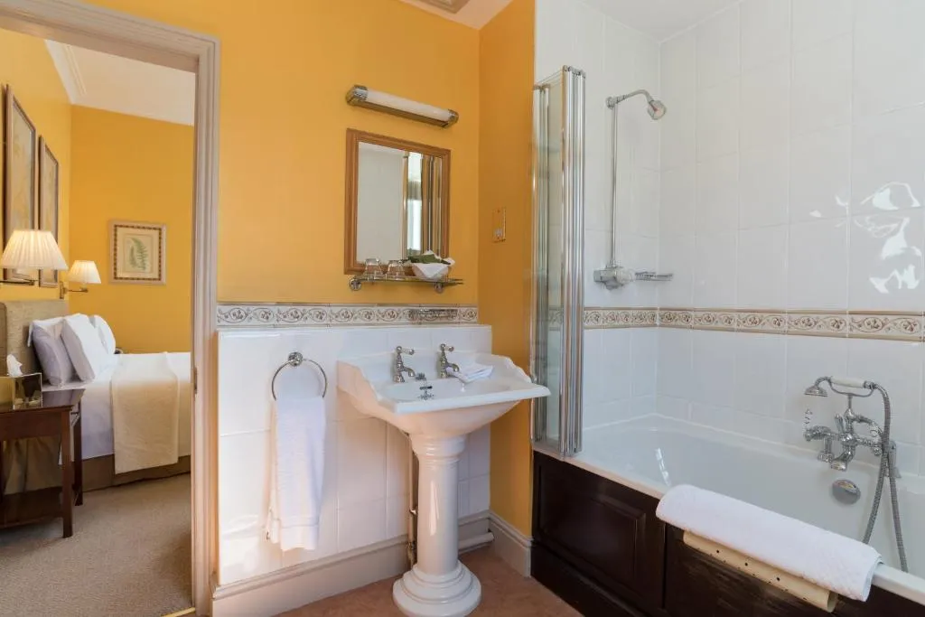 Superior King @ Dukes Bath