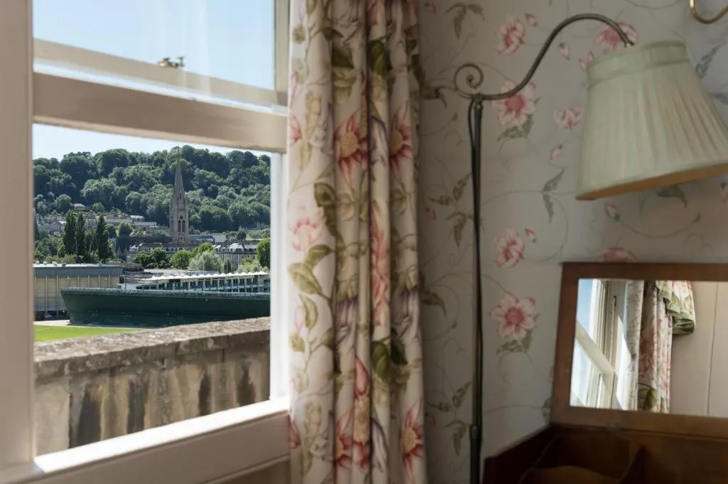 Superior King @ Dukes Bath