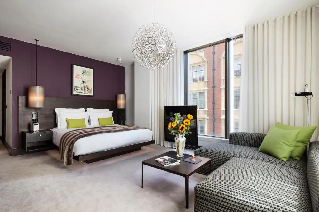 Junior Suite @ South Place Hotel