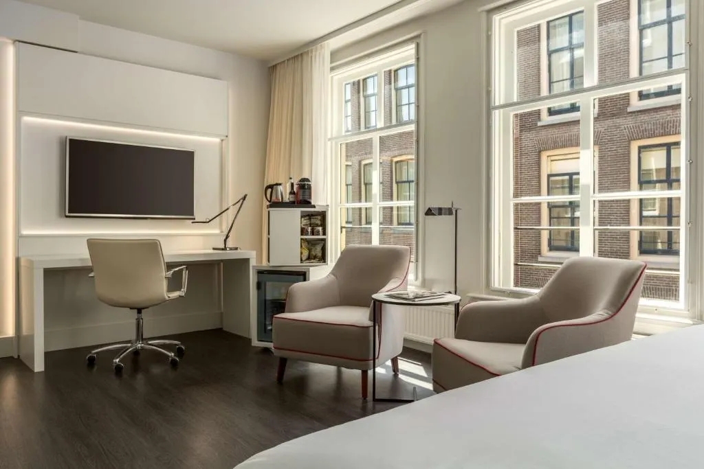 Superior Room @ NH Collection Amsterdam Barbizon Palace