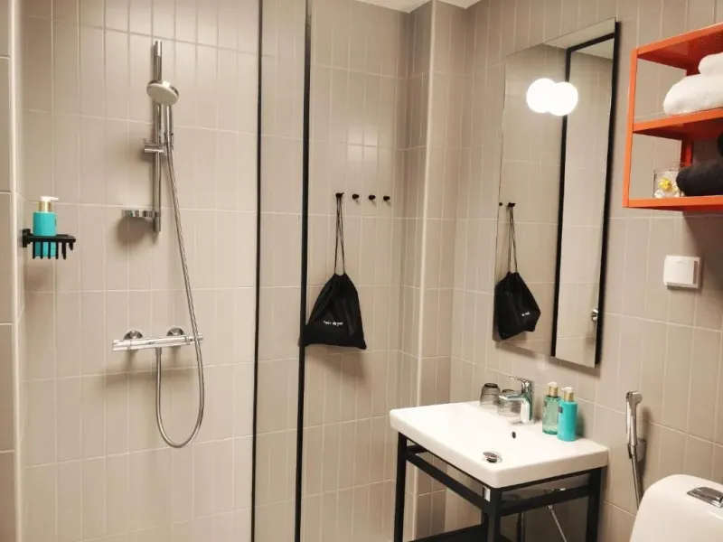 Superior @ The Folks Hotel Konepaja