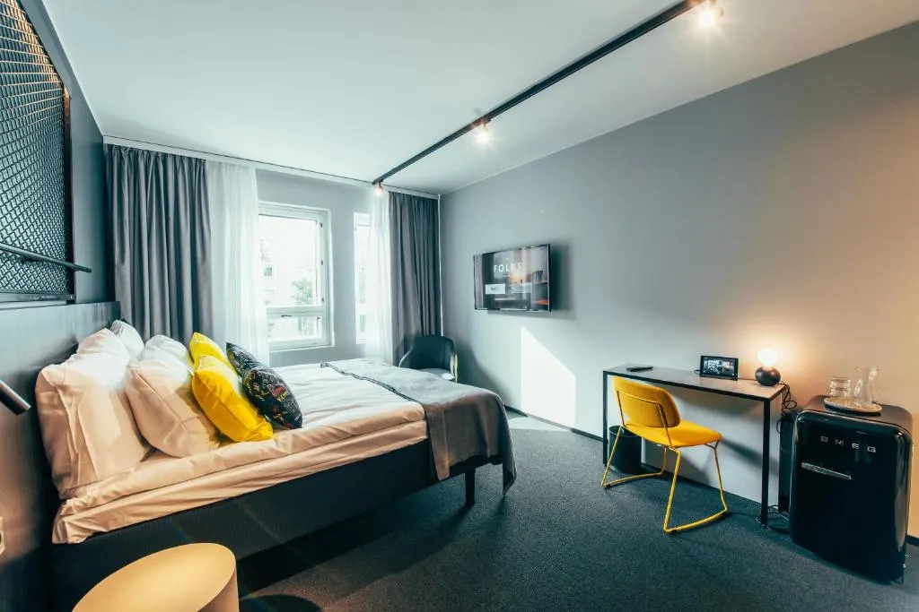 Duo @ The Folks Hotel Konepaja