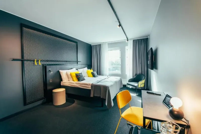 Duo @ The Folks Hotel Konepaja