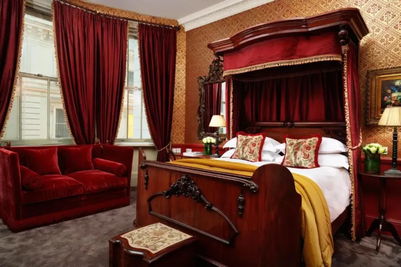 Junior Suite @ The Gore Hotel   Starhotels Collezione