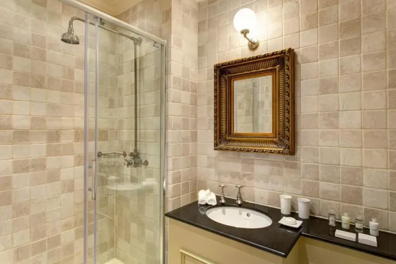 Superior Twin Room @ The Gore Hotel   Starhotels Collezione
