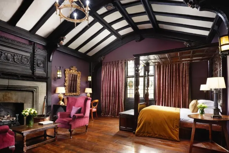 Tudor Suite  @ The Gore Hotel   Starhotels Collezione
