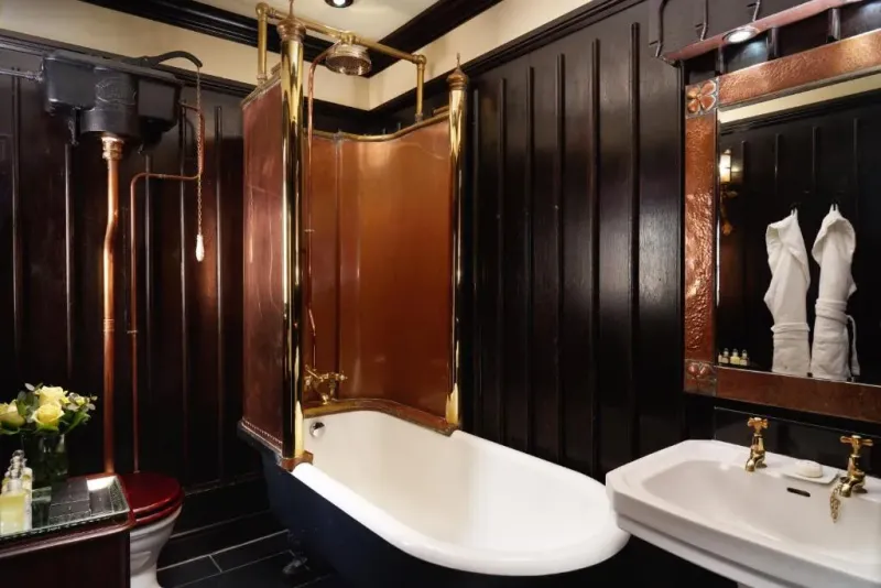 Tudor Suite  @ The Gore Hotel   Starhotels Collezione