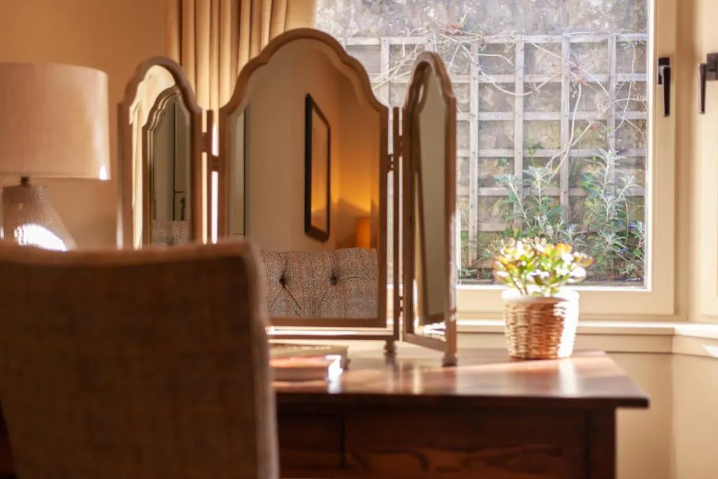 The House Executive Room @ The Roseate Edinburgh