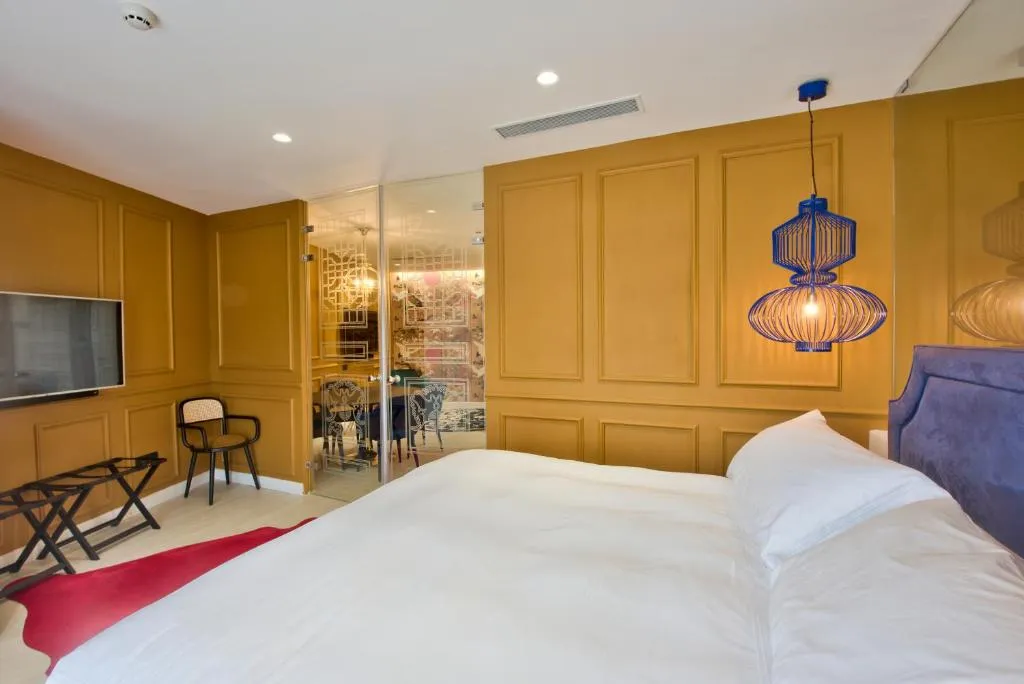 Executive Suite with Outdoor Spa Bath  amp  Kitchenette @ HOLM Boutique and Spa