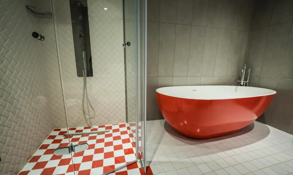 Executive Penthouse Suite with Outdoor Spa Bath  amp  Kitchenette @ HOLM Boutique and Spa