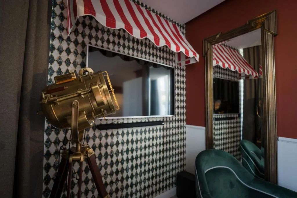 Executive Penthouse Suite with Outdoor Spa Bath  amp  Kitchenette @ HOLM Boutique and Spa