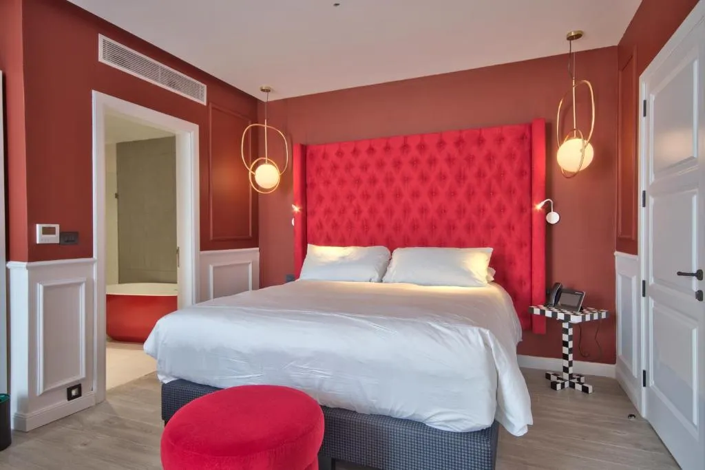 Executive Penthouse Suite with Outdoor Spa Bath  amp  Kitchenette @ HOLM Boutique and Spa