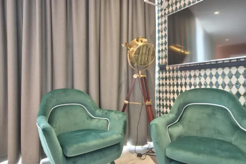 Executive Penthouse Suite with Outdoor Spa Bath  amp  Kitchenette @ HOLM Boutique and Spa