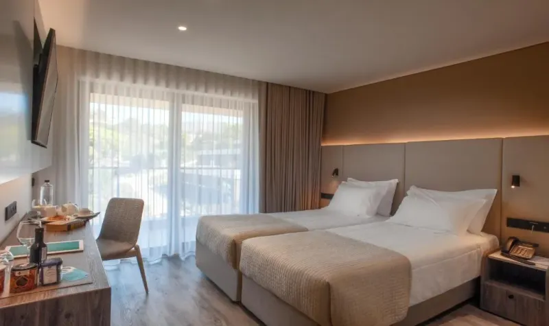 DELUXE STANDARD SEA VIEW @ Vincci EverEden Beach Resort