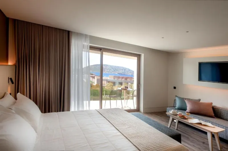 DELUXE SUPERIOR  SEA VIEW 3 @ Vincci EverEden Beach Resort