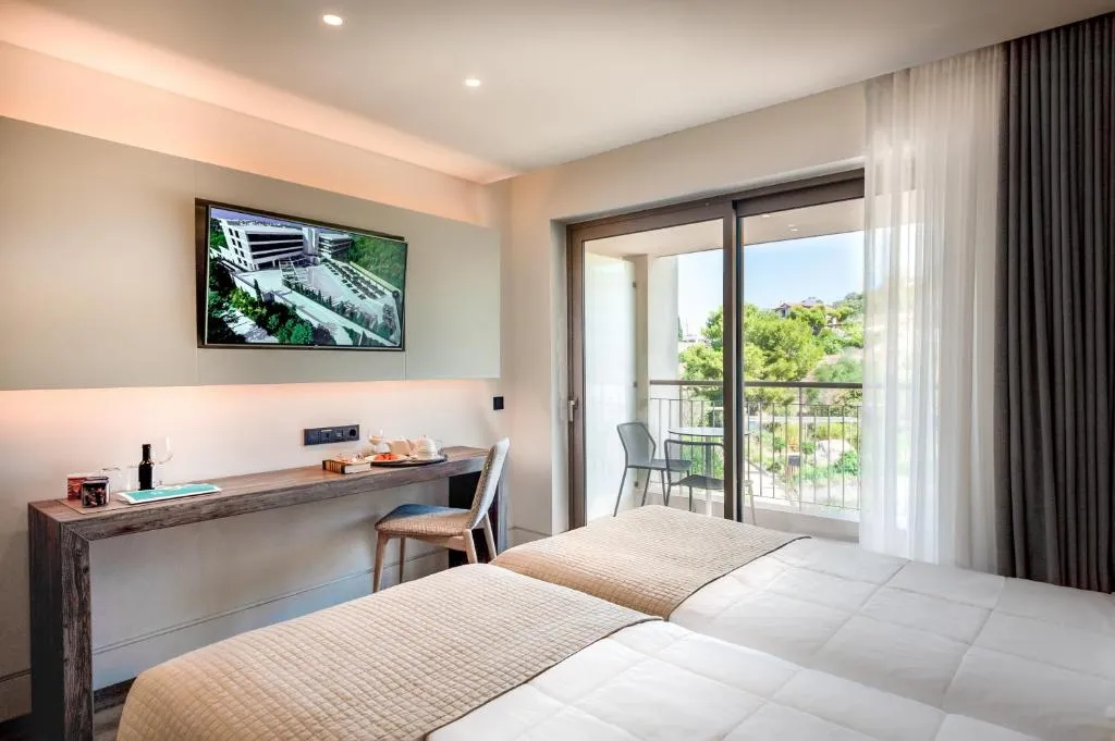 ACCESSIBLE ROOM @ Vincci EverEden Beach Resort