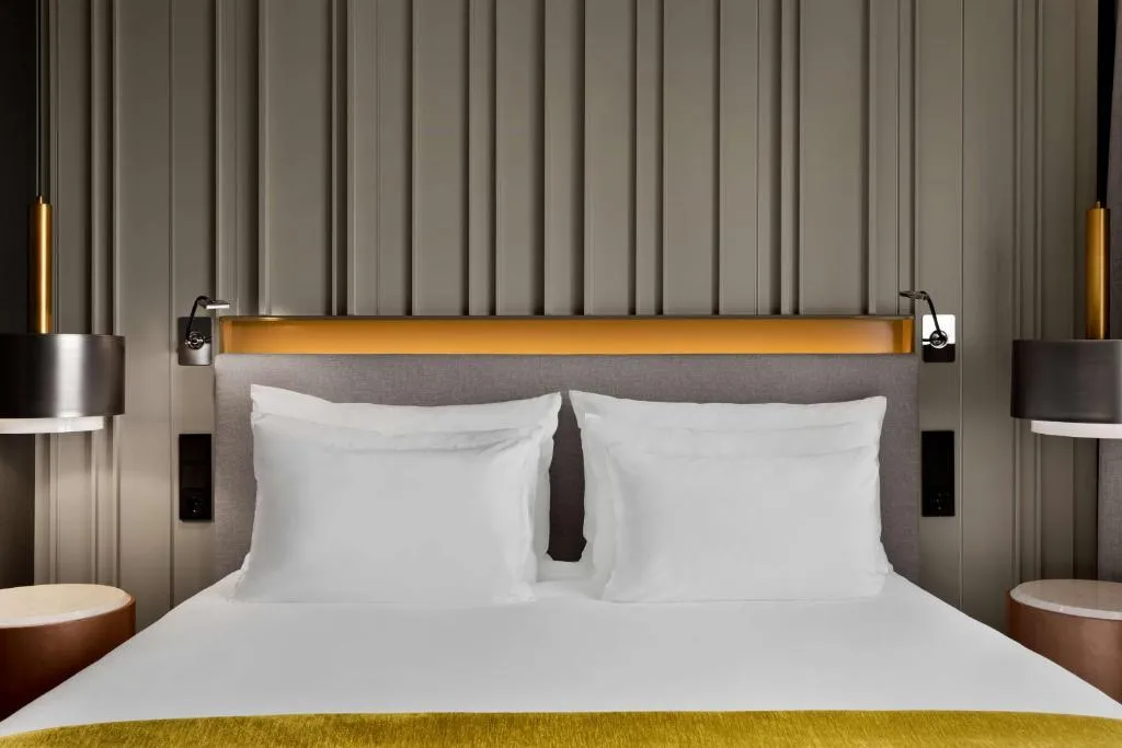 Junior Suite with View Extra Bed  3 Adults  @ NH Collection Amsterdam Flower Market