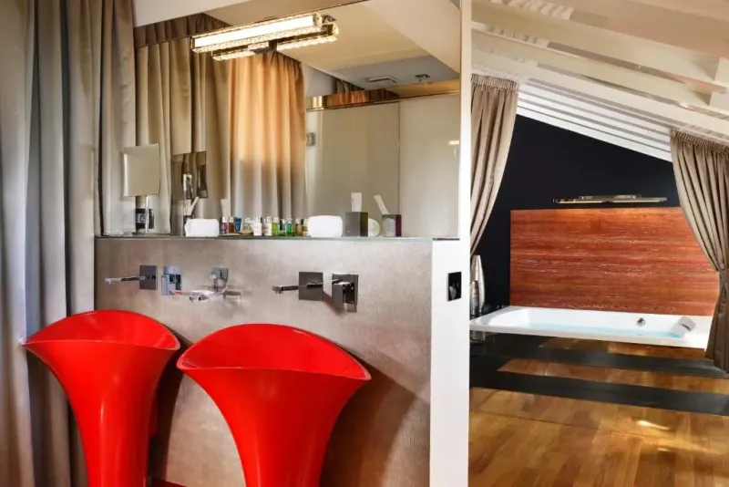 Presidential Suite with View @ Lifestyle Suites Rome