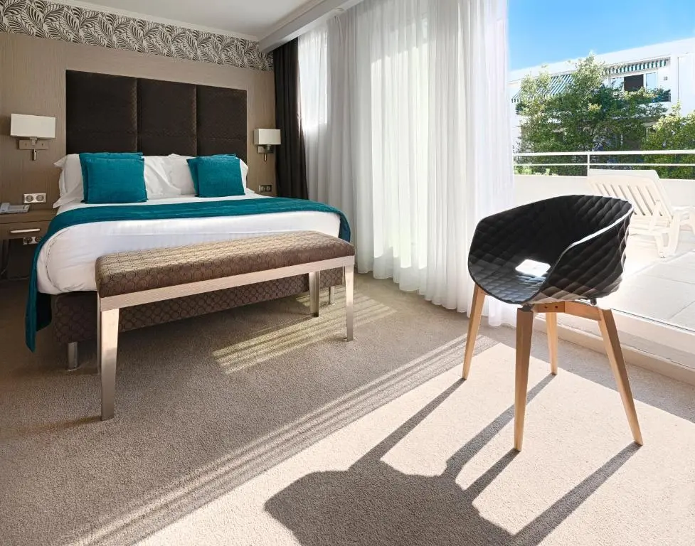 Deluxe Double Room with Balcony or Terrace @ Juliana Hotel Cannes