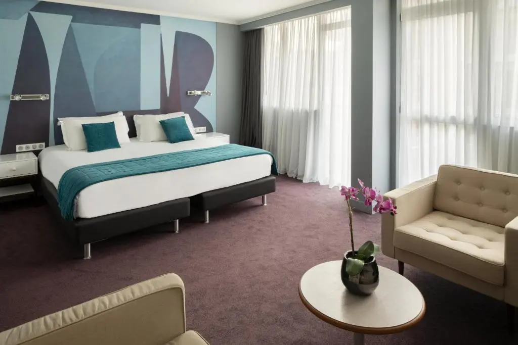 Deluxe Suite @ Juliana Hotel Cannes