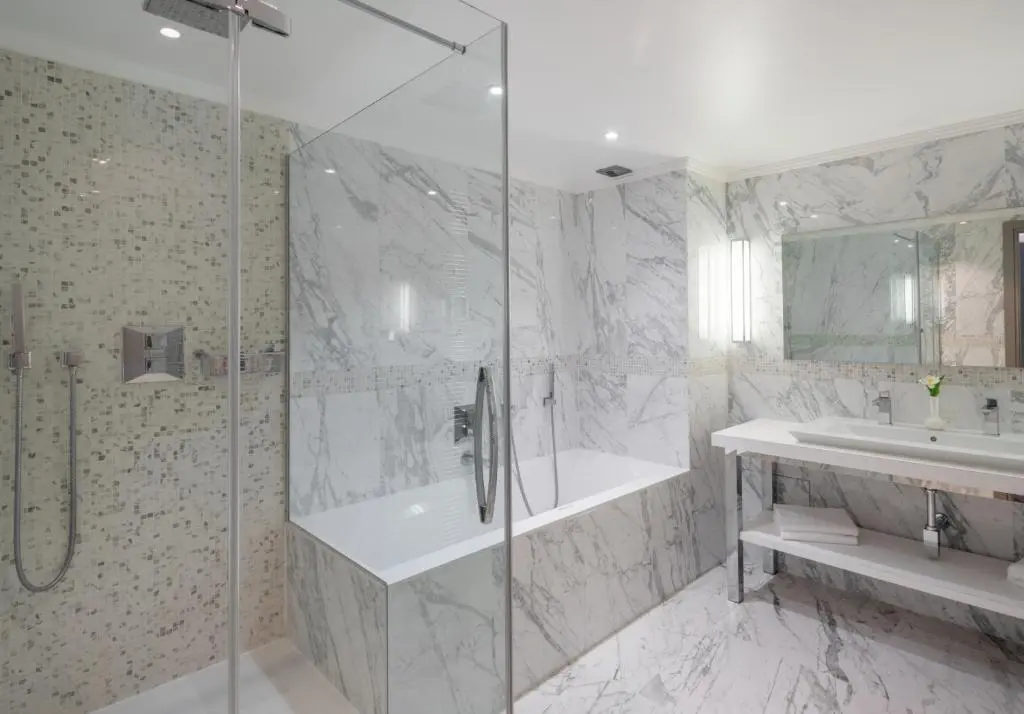 Family Suite with Balcony @ Juliana Hotel Cannes