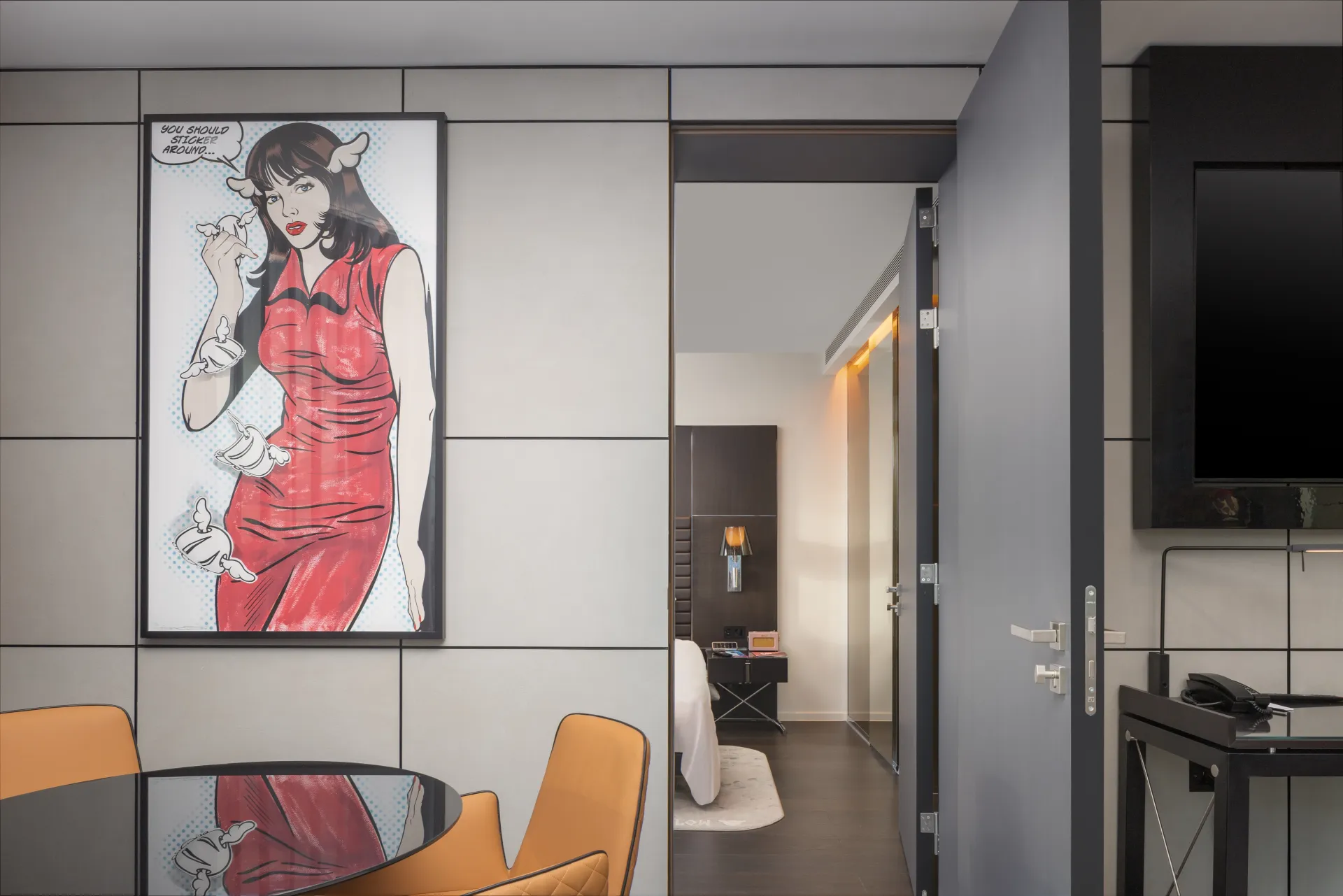 3 King Bedroom Suite with City View @ art otel London Hoxton