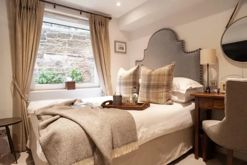 The House Petite Room @ The Roseate Edinburgh