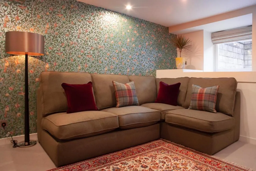 The House Suite @ The Roseate Edinburgh