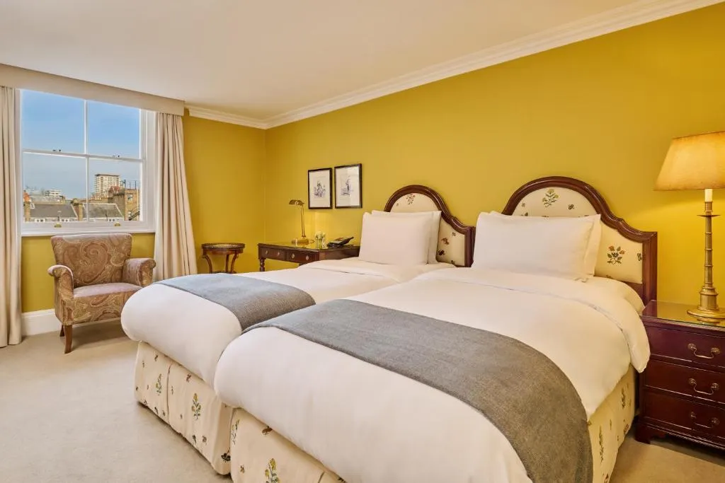 Executive Twin Room   2 Single beds @ Roseate House London