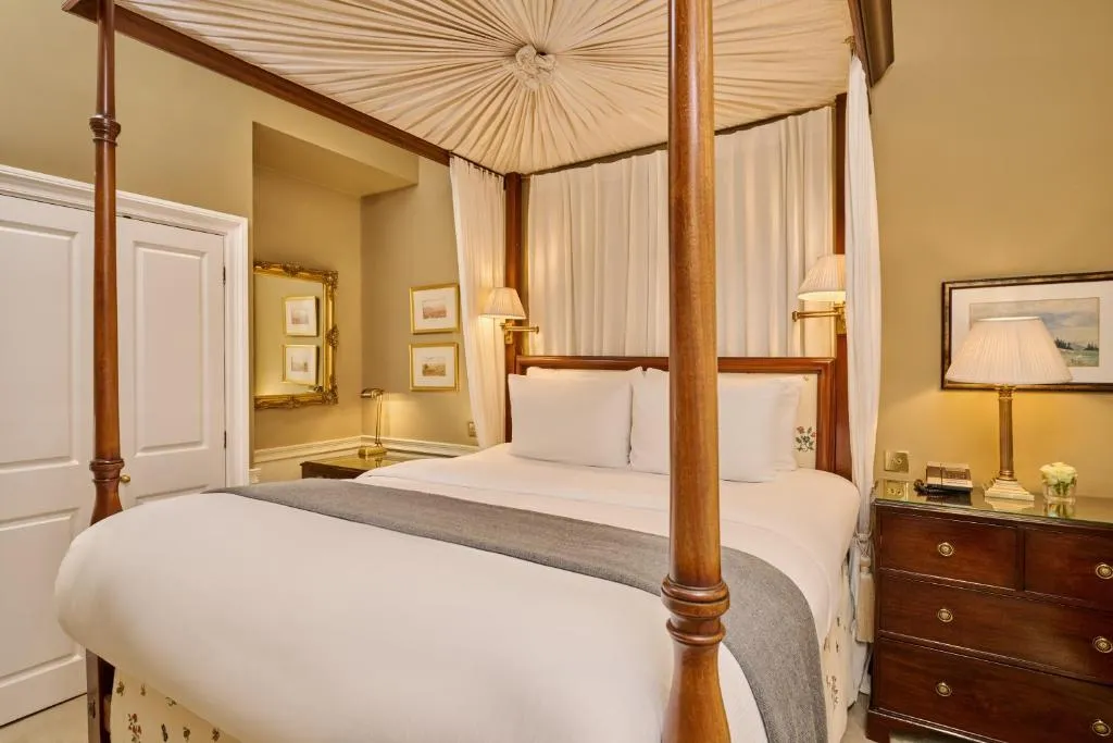 Roseate Junior Suite @ Roseate House London