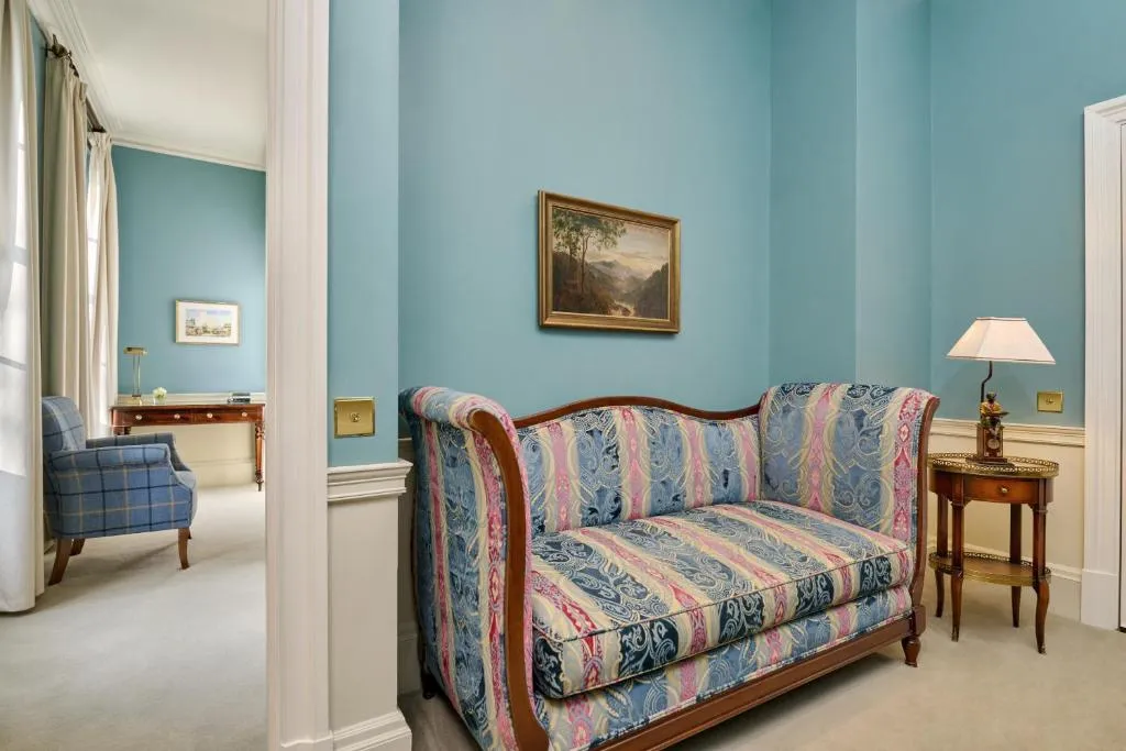 Roseate Suite @ Roseate House London