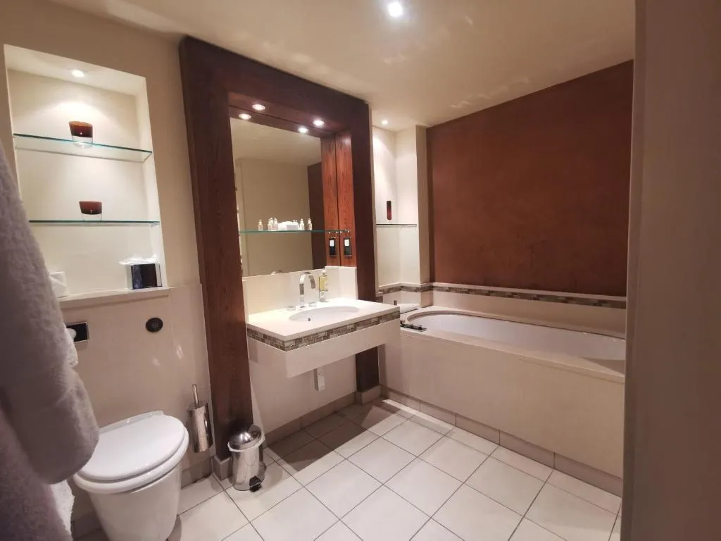 Roseate Classic Room @ The Roseate Reading