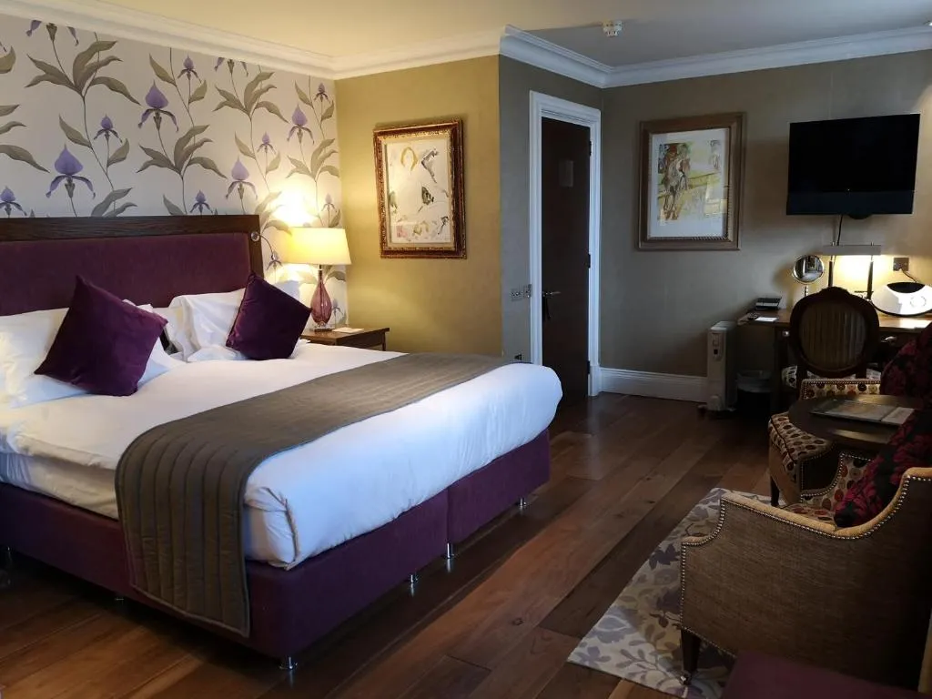 Roseate Prime Suite @ The Roseate Reading