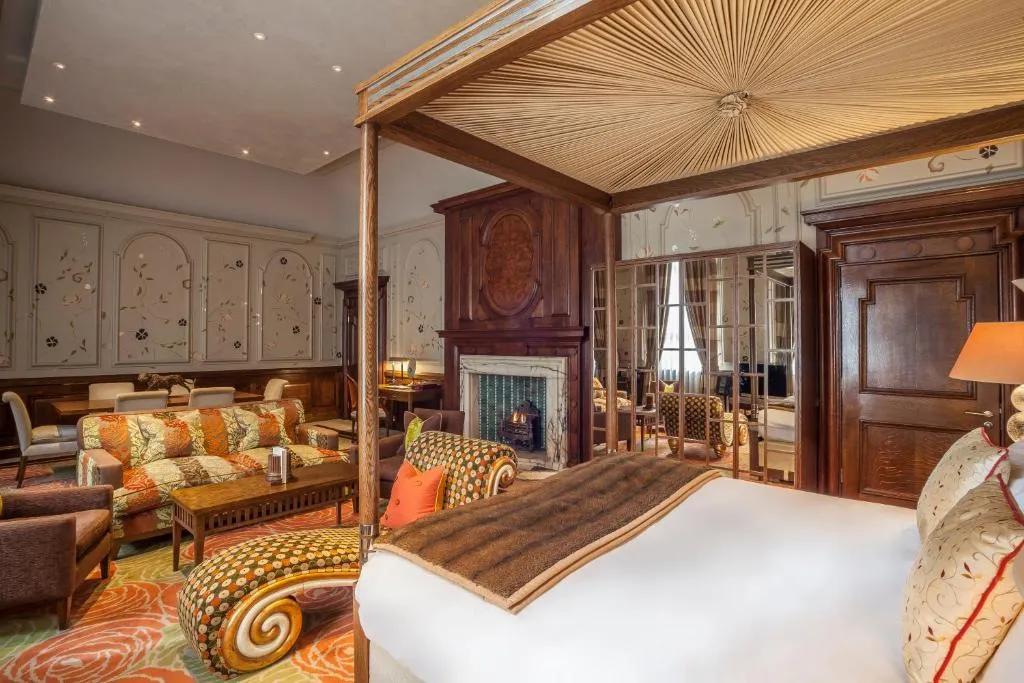 Roseate Suite @ The Roseate Reading