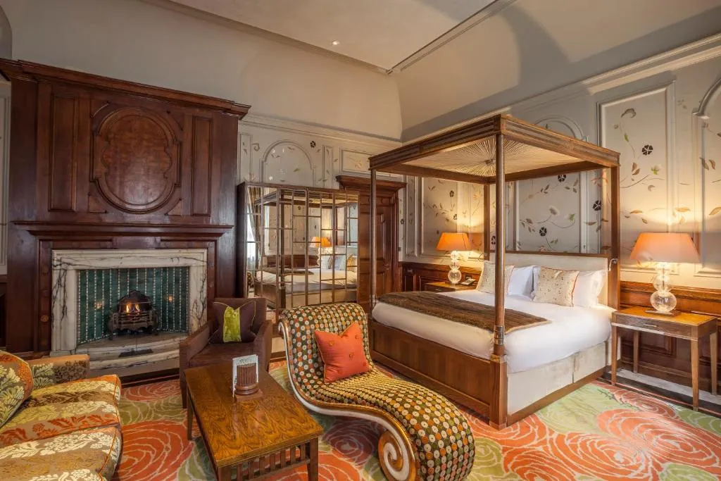 Roseate Suite @ The Roseate Reading