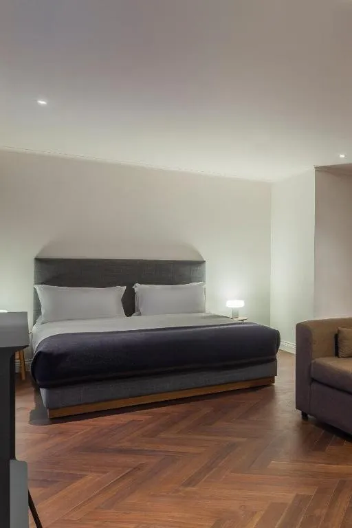 The House Premium Suite @ The Roseate Reading