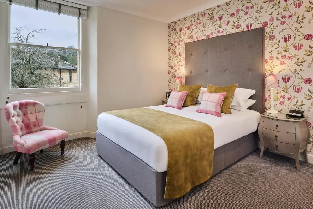 Superior Double Room with Garden View @ The Roseate Villa Bath