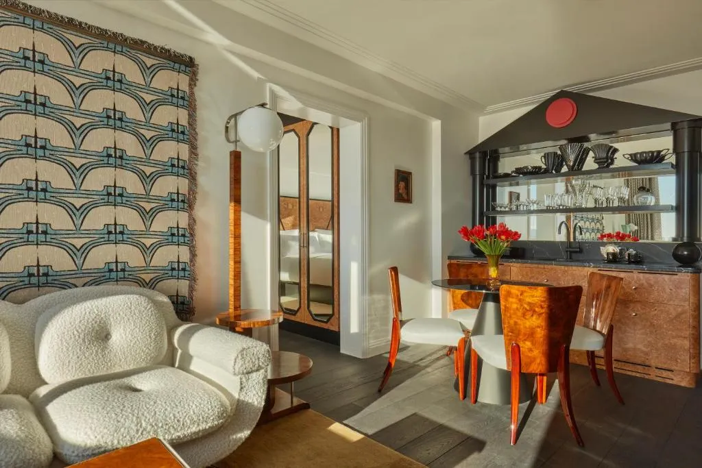 Art Deco Suite @ Sea Containers London